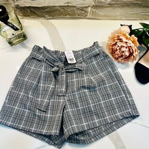 Agaci shorts in medium!